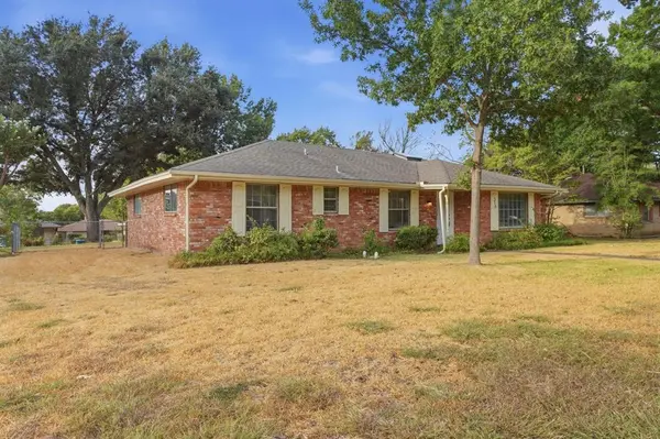 316 Ray Avenue, Desoto, TX 75115