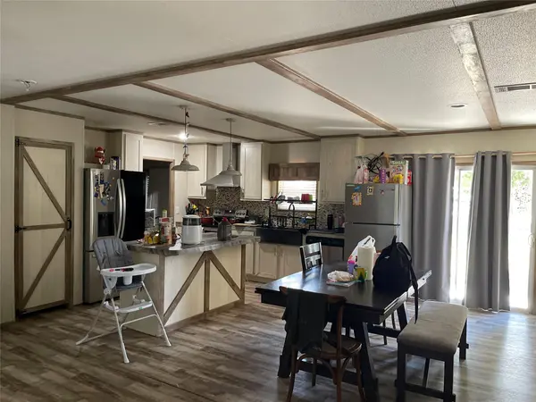 103 Azalea Ave, Elgin, TX 78621