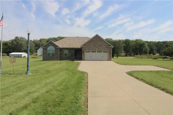 8301 SW State Route V HWY, St Joseph, MO 64504