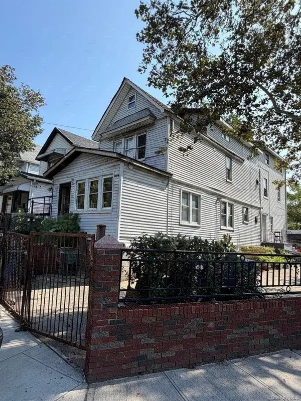 13802 106th AVE, Jamaica, NY 11435