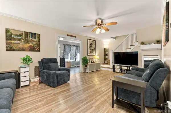 471 Pearl ST, Oceanside, NY 11572