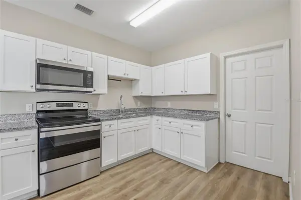 2141 MANGO AVE, Sarasota, FL 34234