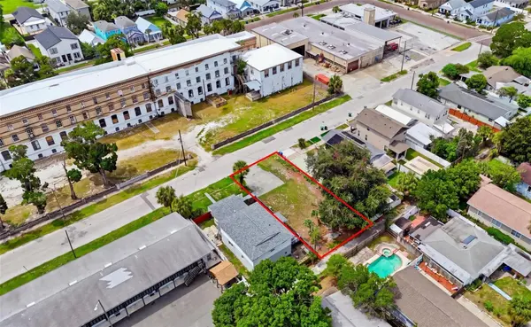 2517 W SPRUCE ST, Tampa, FL 33607