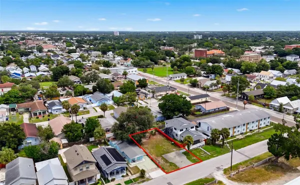 2517 W SPRUCE ST, Tampa, FL 33607