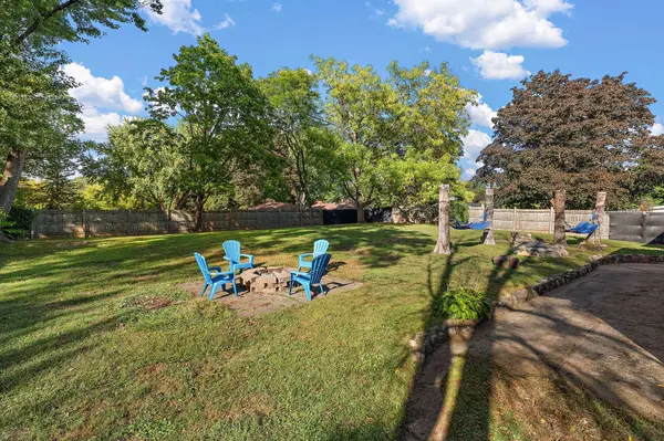 1603 Frost AVE, Maplewood, MN 55109
