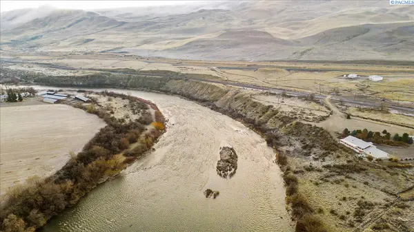 NKA N Gibbon Place, Lot 1, Prosser, WA 99350