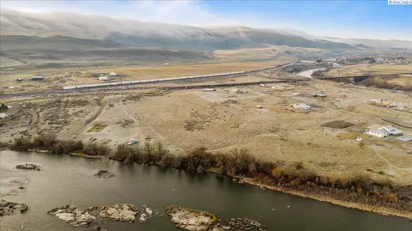 NKA N Gibbon Place, Lot 1, Prosser, WA 99350