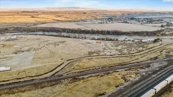 NKA N Gibbon Place, Lot 1, Prosser, WA 99350