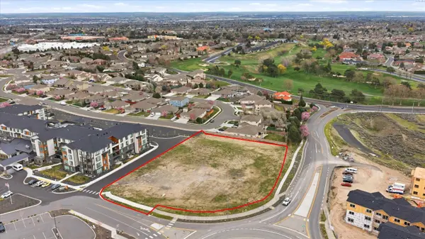 4668 W Hildebrand Blvd., Kennewick, WA 99337