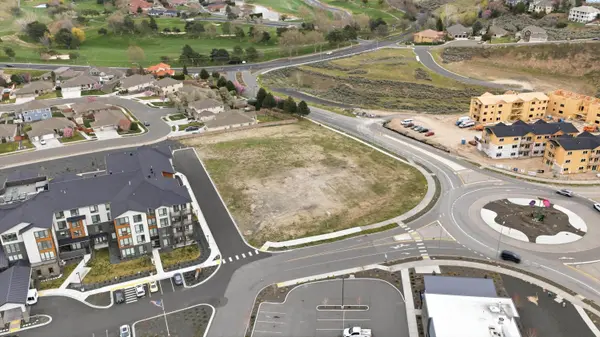 4668 W Hildebrand Blvd., Kennewick, WA 99337