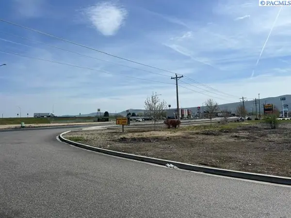 1 NKA Wine Country Rd, Prosser, WA 99350