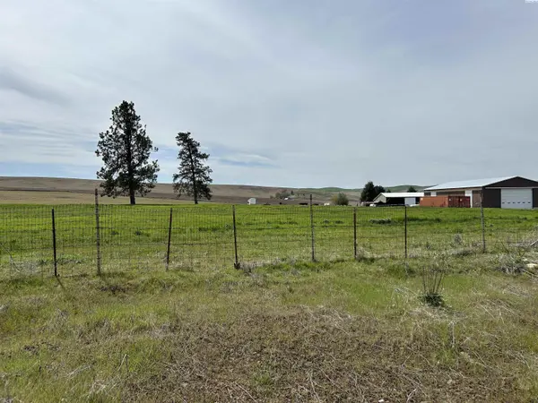 123 Squires Rd, Rosalia, WA 99170