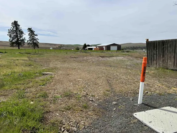 123 Squires Rd, Rosalia, WA 99170