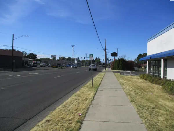 412 S 9th Avenue, Walla Walla, WA 99362