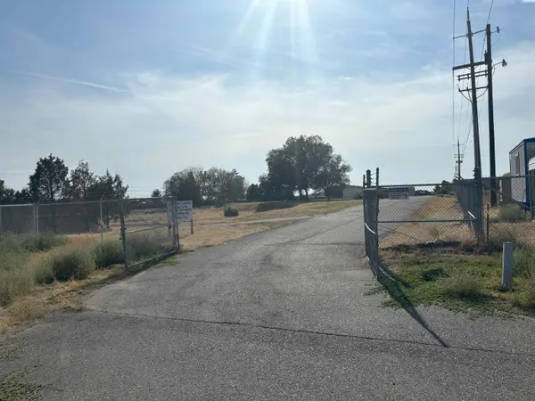 424 E Lewis,  Pasco,  WA 99301