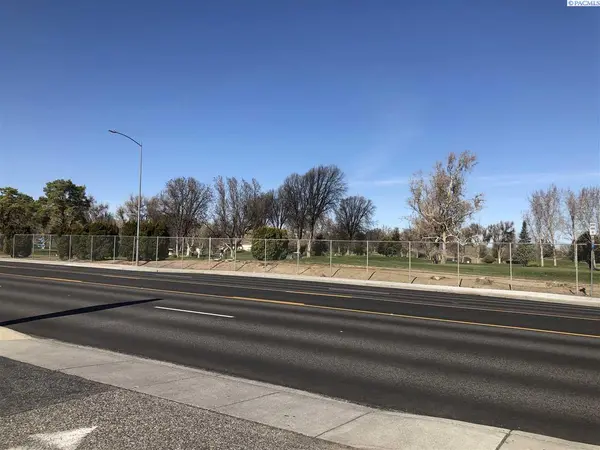 1721 W Kennewick Ave, Kennewick, WA 99336