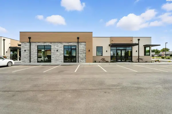 6018 W Clearwater #110, Kennewick, WA