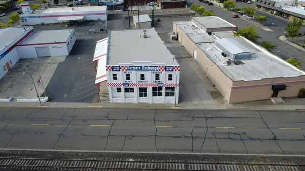 215 W Canal Drive, Kennewick, WA 99336