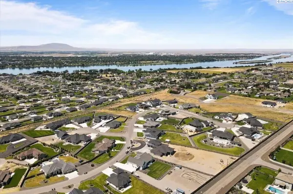 7001 (Lot 15) Eagle Crest Drive #15, Pasco, WA 99301