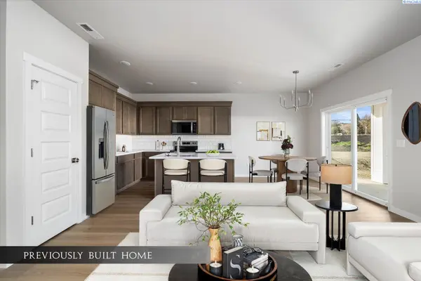 2624 S Beech Street, Kennewick, WA 99337