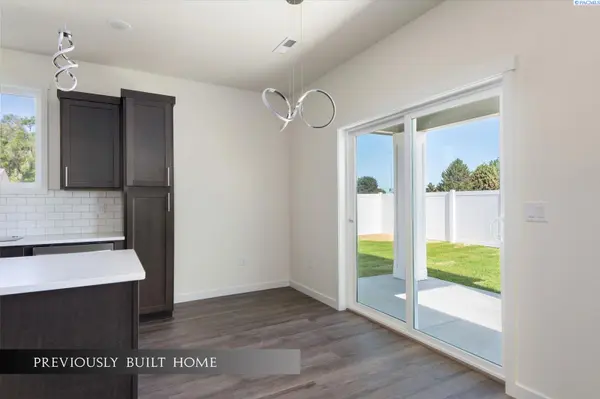 2707 S Alder Street, Kennewick, WA 99337