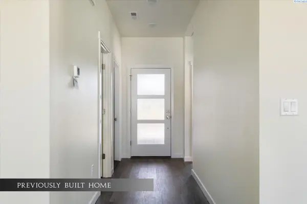 2707 S Alder Street, Kennewick, WA 99337