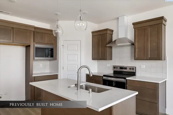 2733 S Beech Street, Kennewick, WA 99337