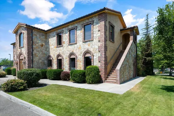 7000 Okanogan Place, Kennewick, WA 99336