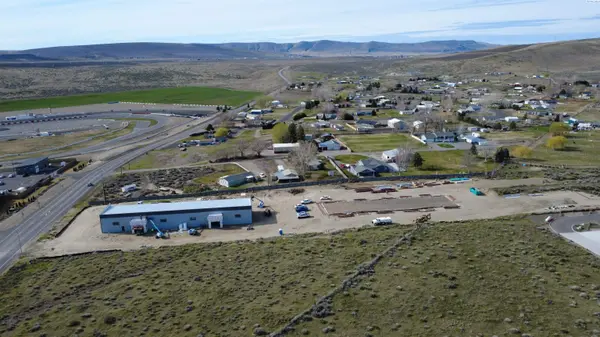 7943 Van Giesen #Bldg, West Richland, WA 99353