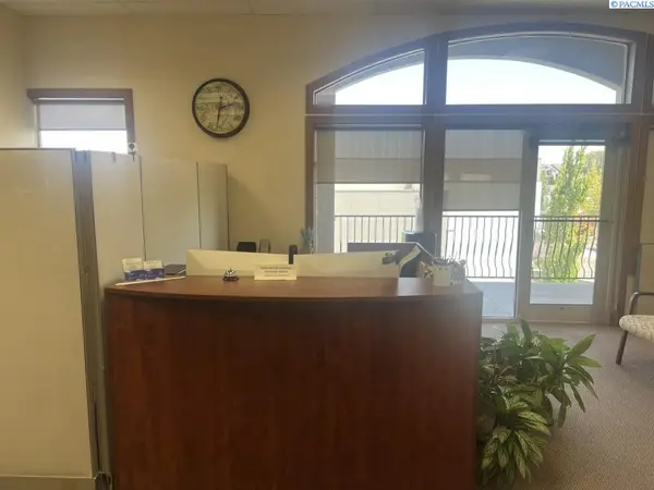 1355 Columbia Park Trail #D, Richland, WA 99352
