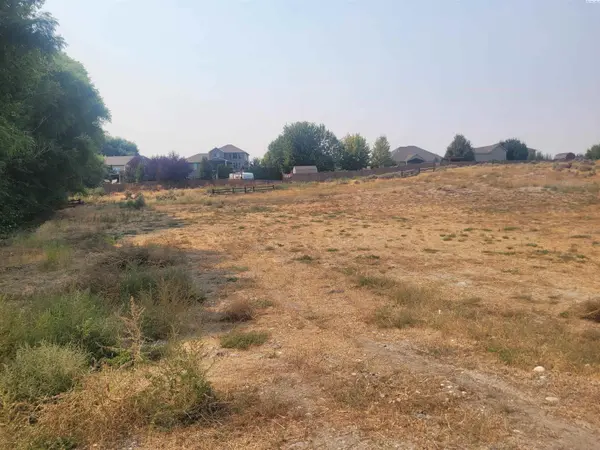 NKA Bermuda Rd,  Kennewick,  WA 99338
