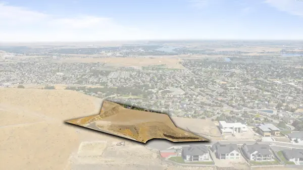 2444 Falconcrest Loop, Richland, WA 99352