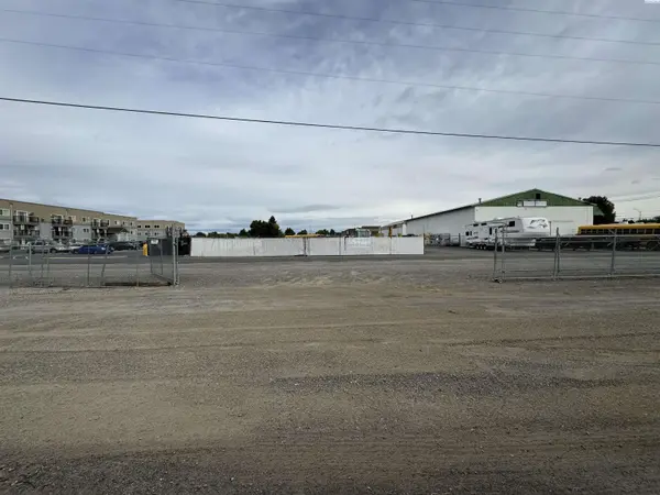 2005 W Lewis St, Pasco, WA 99301