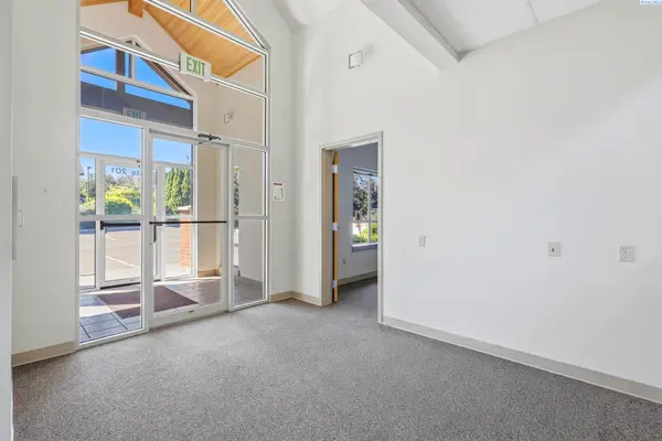 7139 W Hood Place #201, Kennewick, WA 99336