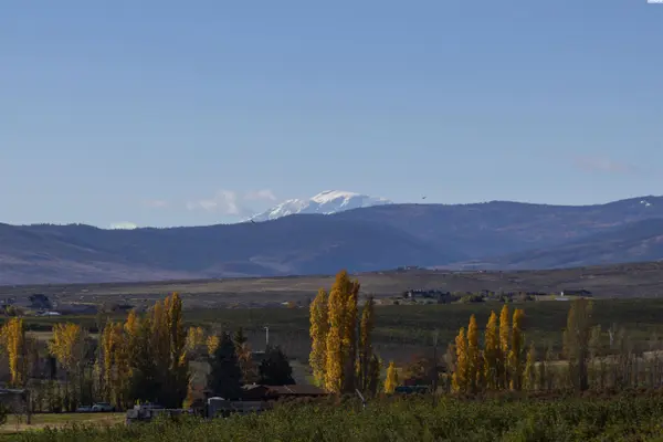 440 Yule Rd, Yakima, WA 98908