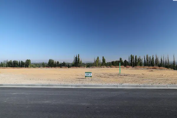 Lot 7 W 56th Ave, Kennewick, WA 99337