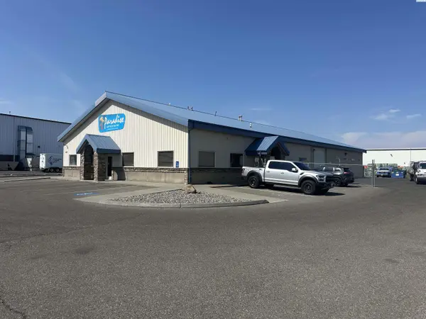 6202 W Deschutes Ave., Kennewick, WA 99336