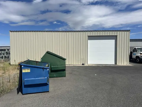 6202 W Deschutes Ave., Kennewick, WA 99336