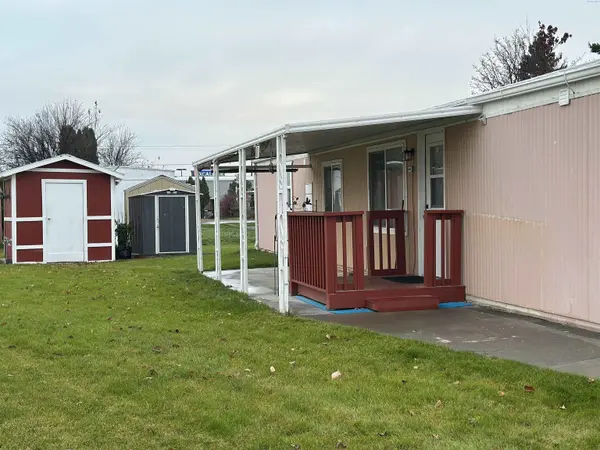 7901 W clearwater ave. #162A #162a, Kennewick, WA 99336-851