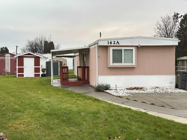 7901 W clearwater ave. #162A #162a, Kennewick, WA 99336-851