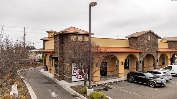 1215 Aaron Dr., Richland, WA 99352