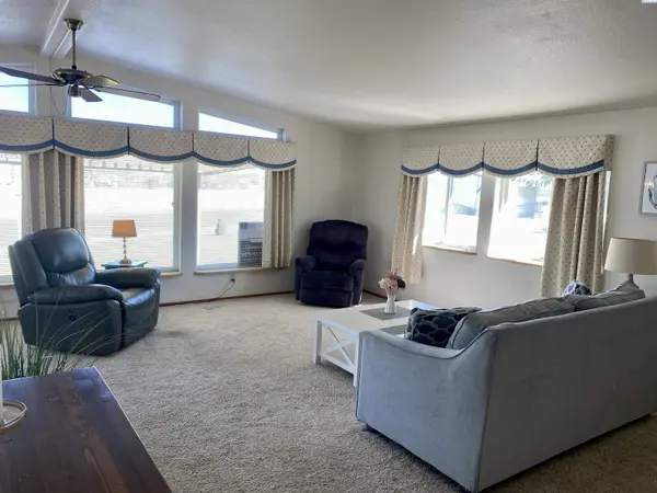 312 S Columbia Center Blvd Unit 74 #74, Kennewick, WA 99336