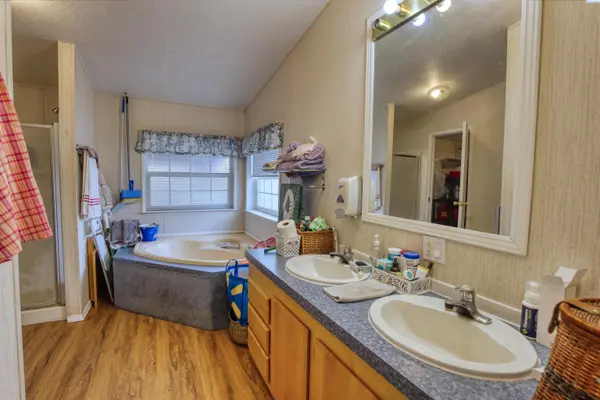 1383 Puterbaugh Rd, Grandview, WA 98930
