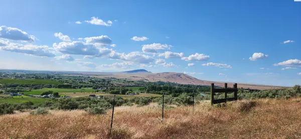 NKA Demoss Rd, Benton City, WA 99320
