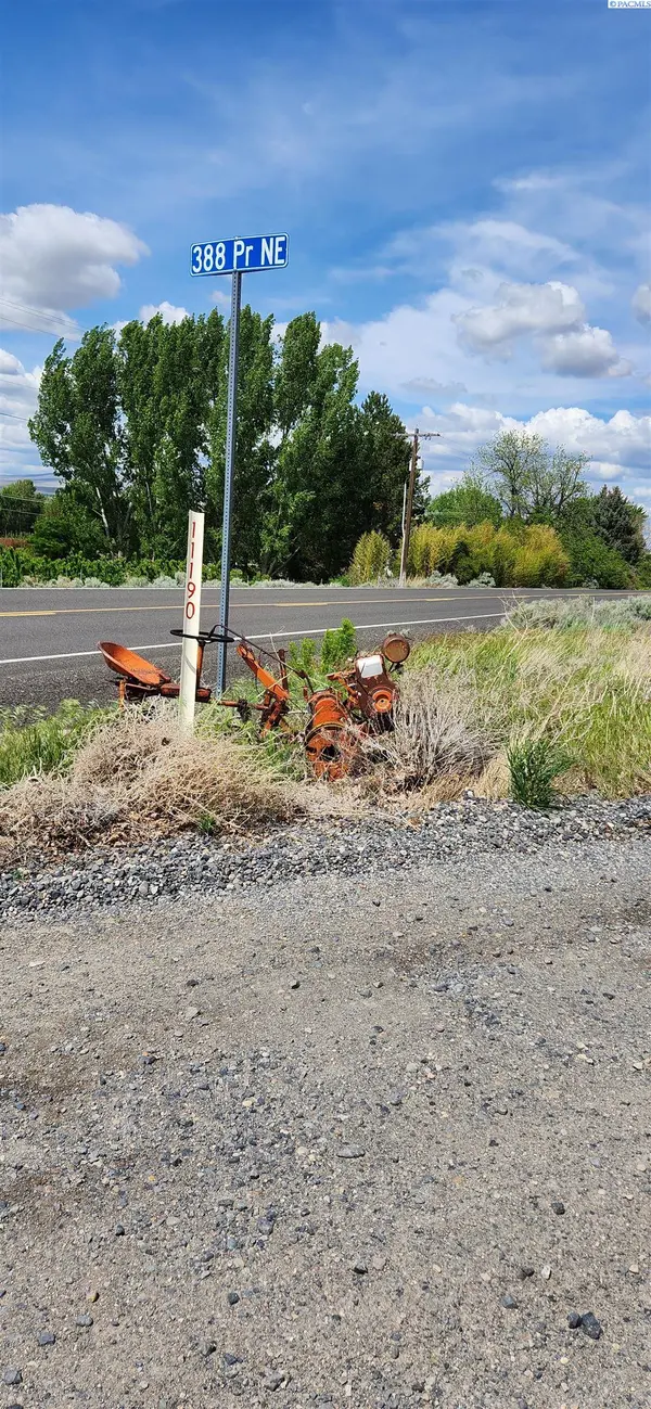 NKA Demoss Rd, Benton City, WA 99320