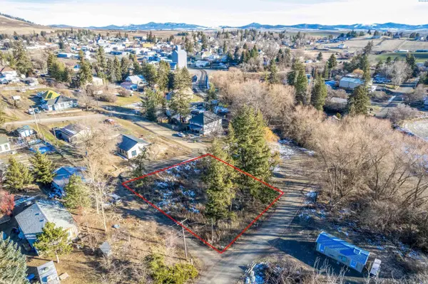 XXX Truax St, Tekoa, WA 99033