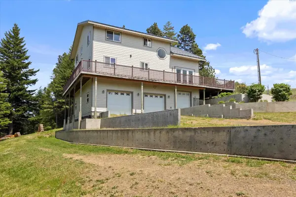 6379 Lewis Peak Road, Waitsburg, WA 99361