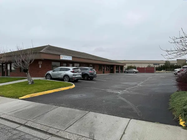 7513 W Kennewick Ave #Ste D, Kennewick, WA 99336