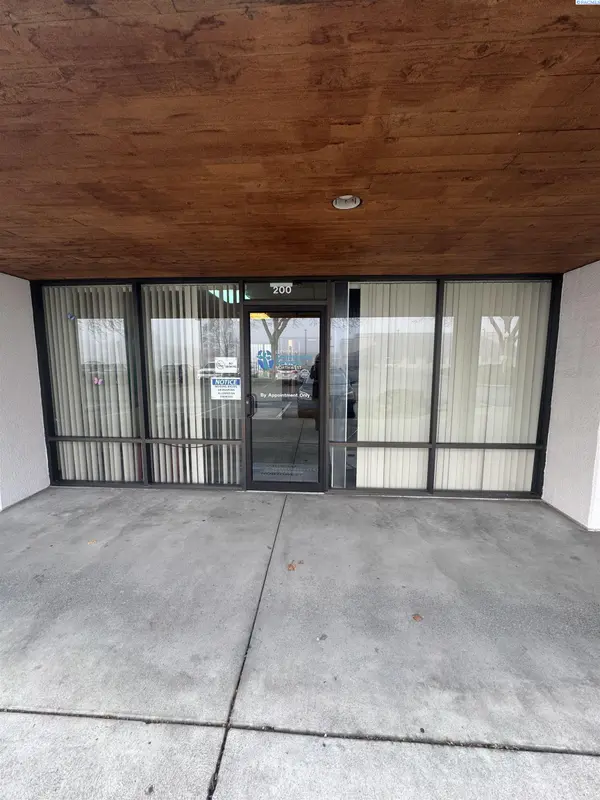 3321 W Kennewick Avenue #200, Kennewick, WA 99336