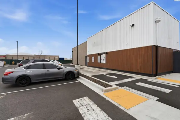 1802 S 1st, Yakima, WA 98903